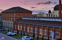 off market hotel located - 2